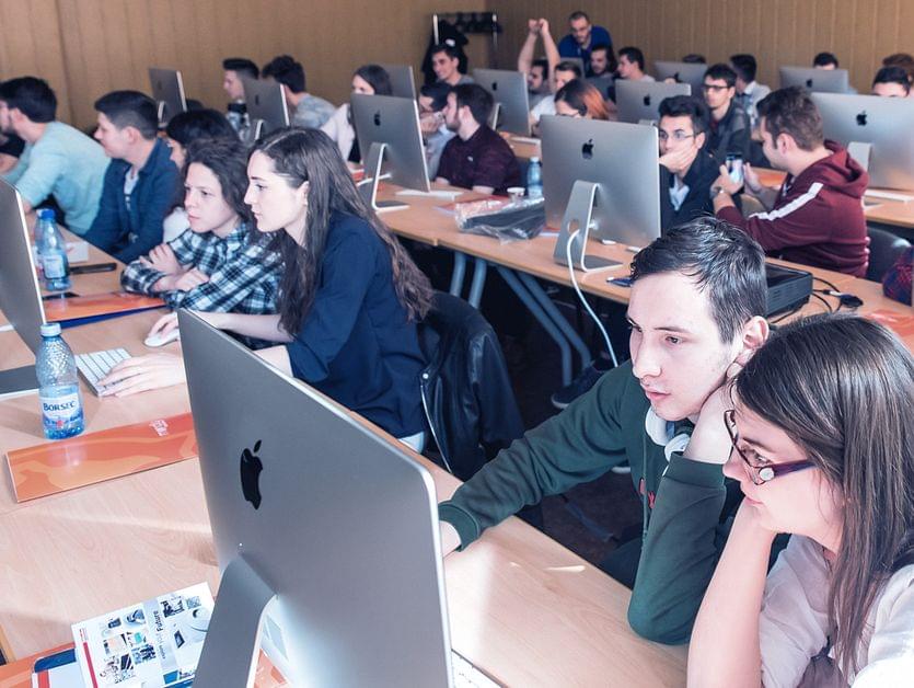 Mondly CARES Mondly CARES