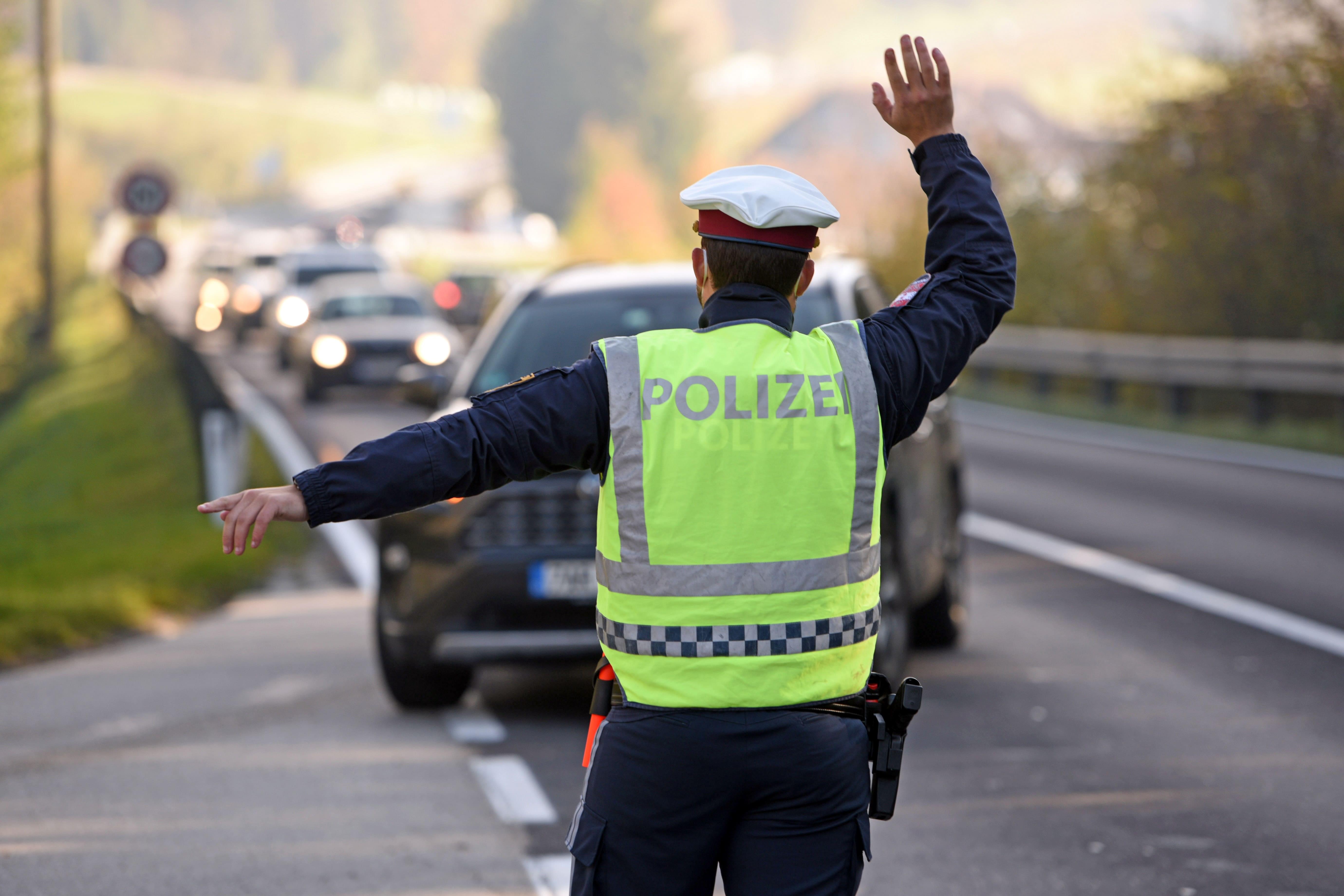 Police!